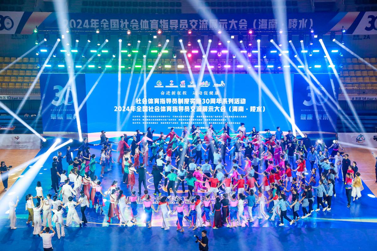 足球国足公布出征名单，多名主力如期入选